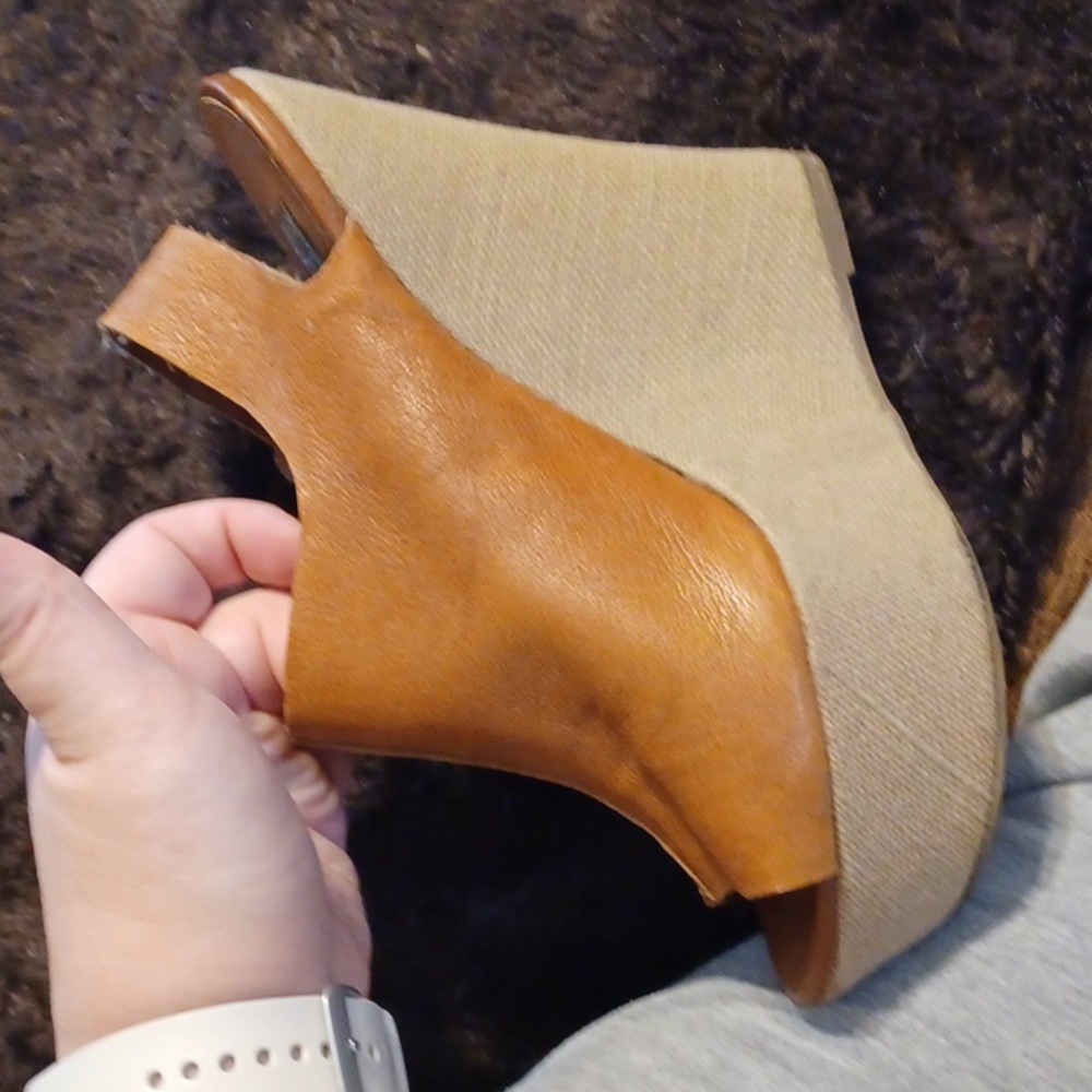 Steve madden size 8m lether wedges